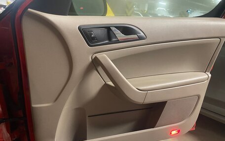 Skoda Yeti I рестайлинг, 2013 год, 1 800 000 рублей, 13 фотография