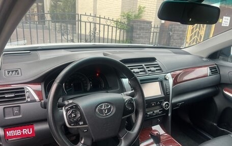 Toyota Camry, 2013 год, 1 750 000 рублей, 10 фотография