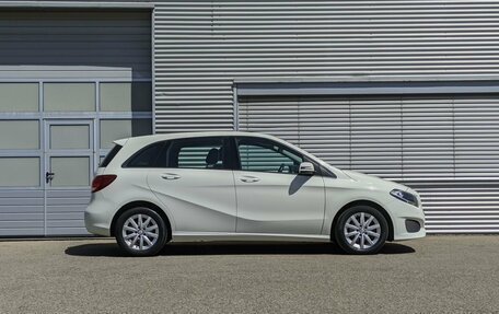 Mercedes-Benz B-Класс, 2017 год, 1 600 000 рублей, 9 фотография