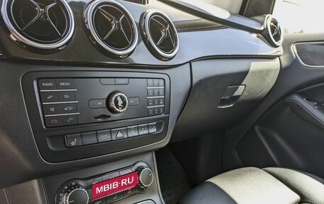 Mercedes-Benz B-Класс, 2017 год, 1 600 000 рублей, 6 фотография