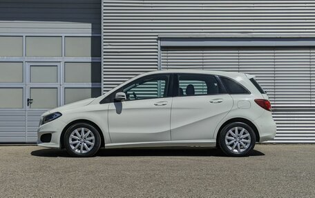 Mercedes-Benz B-Класс, 2017 год, 1 600 000 рублей, 13 фотография