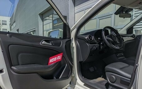 Mercedes-Benz B-Класс, 2017 год, 1 600 000 рублей, 20 фотография