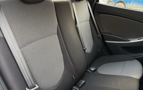 Hyundai Solaris II рестайлинг, 2011 год, 849 990 рублей, 15 фотография
