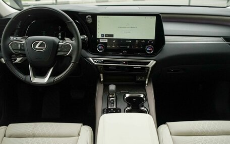 Lexus RX IV рестайлинг, 2025 год, 11 990 000 рублей, 9 фотография