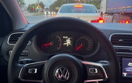 Volkswagen Polo VI (EU Market), 2018 год, 1 700 000 рублей, 11 фотография