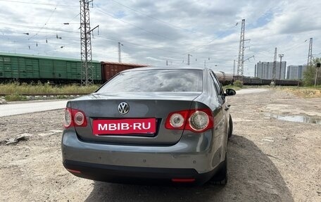 Volkswagen Jetta VI, 2008 год, 730 000 рублей, 5 фотография