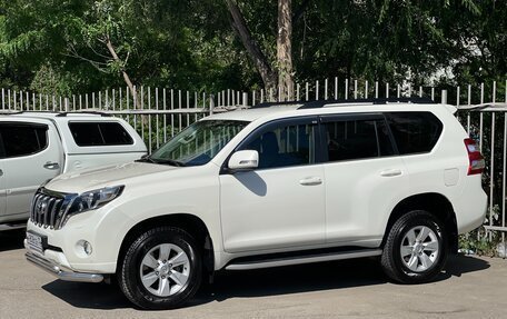 Toyota Land Cruiser Prado 150 рестайлинг 2, 2016 год, 4 280 000 рублей, 5 фотография
