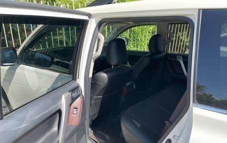 Toyota Land Cruiser Prado 150 рестайлинг 2, 2016 год, 4 280 000 рублей, 17 фотография