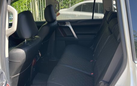Toyota Land Cruiser Prado 150 рестайлинг 2, 2016 год, 4 280 000 рублей, 18 фотография
