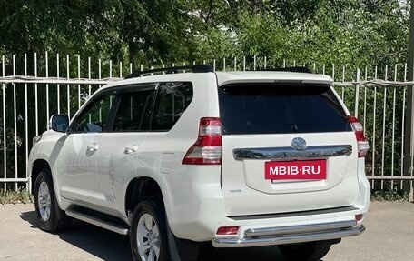 Toyota Land Cruiser Prado 150 рестайлинг 2, 2016 год, 4 280 000 рублей, 10 фотография