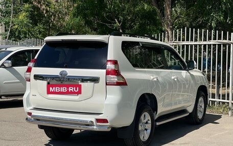 Toyota Land Cruiser Prado 150 рестайлинг 2, 2016 год, 4 280 000 рублей, 13 фотография