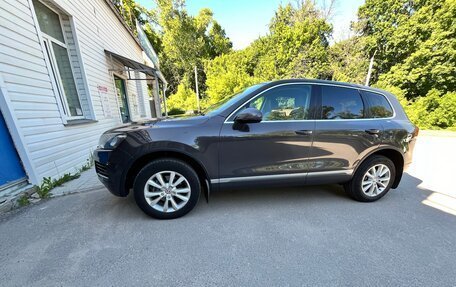 Volkswagen Touareg III, 2011 год, 1 900 000 рублей, 4 фотография
