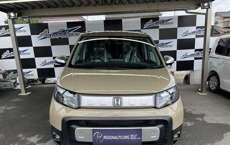 Honda Freed, 2025 год, 2 140 000 рублей, 3 фотография