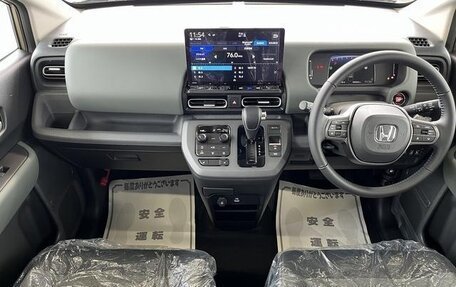 Honda Freed, 2025 год, 2 140 000 рублей, 12 фотография