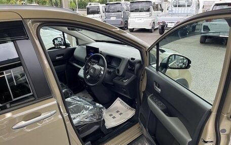 Honda Freed, 2025 год, 2 140 000 рублей, 11 фотография