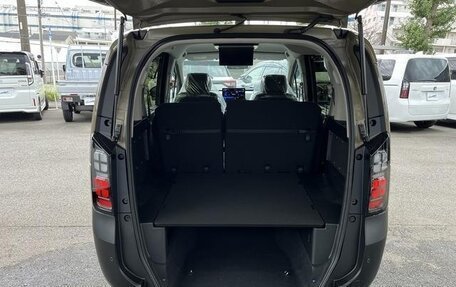 Honda Freed, 2025 год, 2 140 000 рублей, 22 фотография