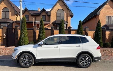 Volkswagen Tiguan II, 2017 год, 2 650 000 рублей, 7 фотография