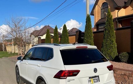 Volkswagen Tiguan II, 2017 год, 2 650 000 рублей, 6 фотография