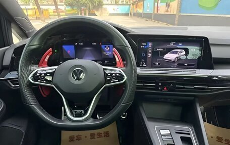 Volkswagen Golf VIII, 2021 год, 2 150 400 рублей, 10 фотография