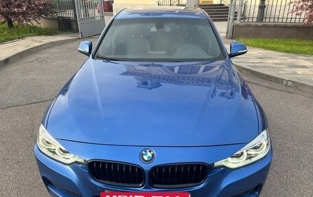 BMW 3 серия, 2018 год, 2 999 000 рублей, 10 фотография