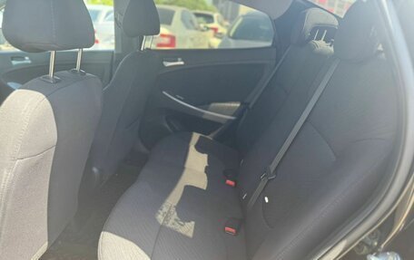 Hyundai Solaris II рестайлинг, 2015 год, 1 000 000 рублей, 12 фотография
