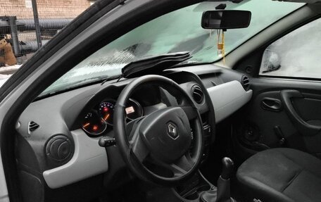 Renault Duster I рестайлинг, 2017 год, 600 000 рублей, 3 фотография