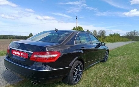 Mercedes-Benz E-Класс, 2009 год, 1 300 000 рублей, 4 фотография