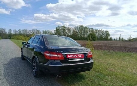 Mercedes-Benz E-Класс, 2009 год, 1 300 000 рублей, 5 фотография