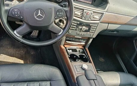 Mercedes-Benz E-Класс, 2009 год, 1 300 000 рублей, 14 фотография
