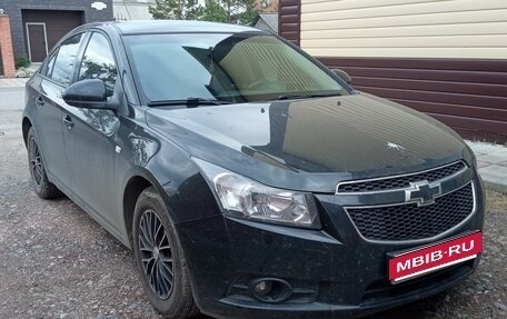 Chevrolet Cruze II, 2012 год, 700 000 рублей, 3 фотография
