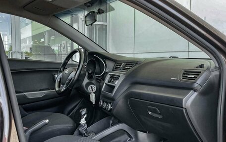 KIA Rio III рестайлинг, 2015 год, 880 000 рублей, 13 фотография