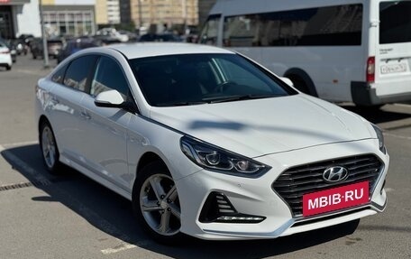 Hyundai Sonata, 2018 год, 2 050 000 рублей, 2 фотография
