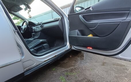 Volkswagen Passat B6, 2006 год, 400 000 рублей, 2 фотография