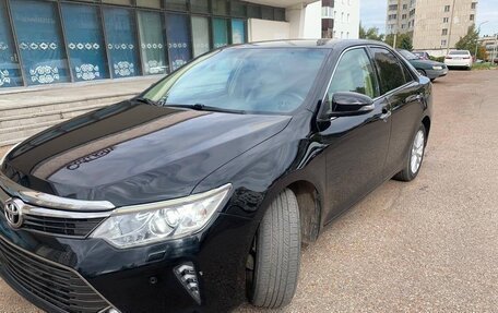 Toyota Camry, 2015 год, 1 900 000 рублей, 2 фотография