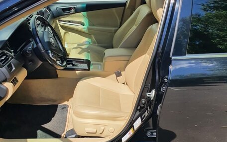 Toyota Camry, 2015 год, 1 900 000 рублей, 6 фотография