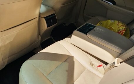 Toyota Camry, 2015 год, 1 900 000 рублей, 7 фотография