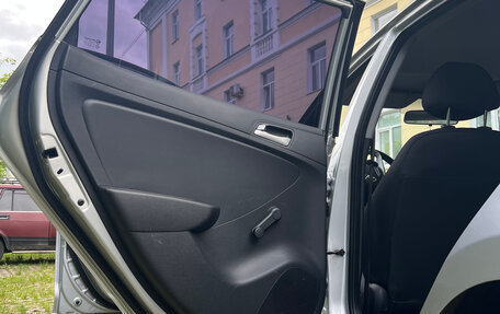 Hyundai Solaris II рестайлинг, 2011 год, 660 000 рублей, 19 фотография