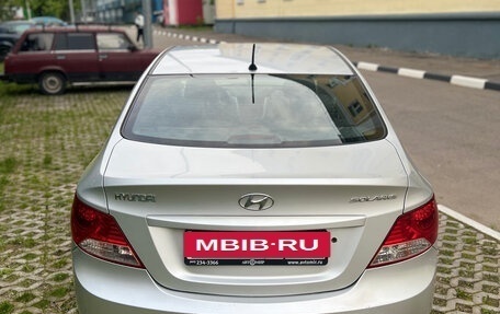 Hyundai Solaris II рестайлинг, 2011 год, 660 000 рублей, 12 фотография