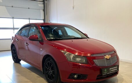 Chevrolet Cruze II, 2011 год, 680 000 рублей, 2 фотография