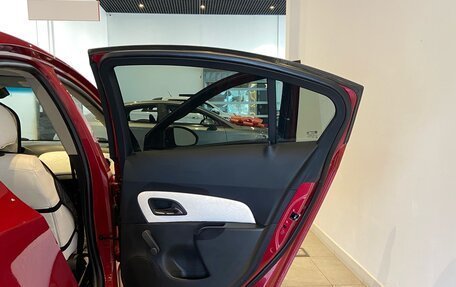 Chevrolet Cruze II, 2011 год, 680 000 рублей, 10 фотография