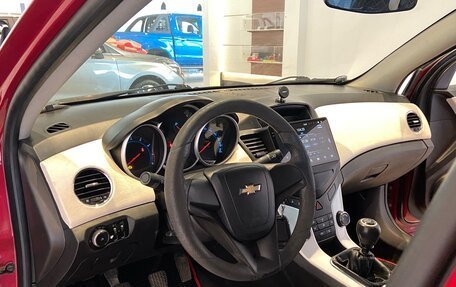 Chevrolet Cruze II, 2011 год, 680 000 рублей, 17 фотография
