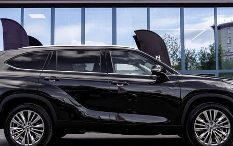 Toyota Highlander, 2025 год, 5 570 000 рублей, 2 фотография