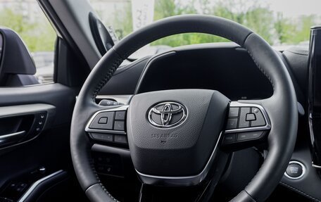 Toyota Highlander, 2025 год, 5 570 000 рублей, 13 фотография