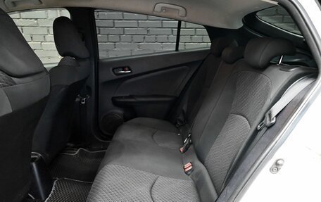 Toyota Prius IV XW50, 2018 год, 1 560 000 рублей, 18 фотография
