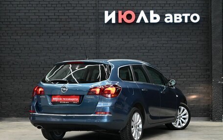 Opel Astra J, 2013 год, 950 000 рублей, 6 фотография