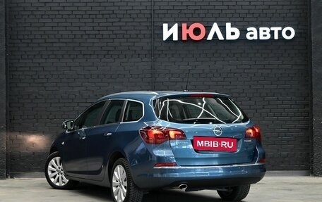 Opel Astra J, 2013 год, 950 000 рублей, 4 фотография
