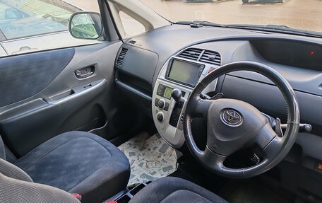Toyota Ractis I, 2007 год, 700 000 рублей, 4 фотография