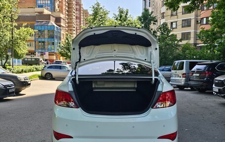 Hyundai Solaris II рестайлинг, 2015 год, 1 189 000 рублей, 11 фотография