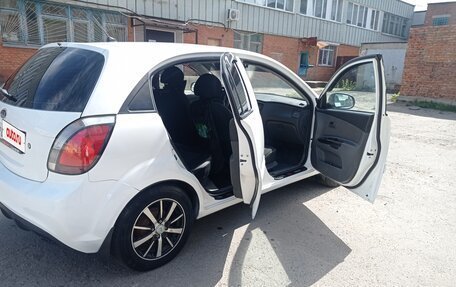 KIA Rio II, 2011 год, 640 000 рублей, 10 фотография