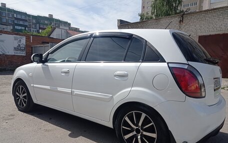 KIA Rio II, 2011 год, 640 000 рублей, 6 фотография